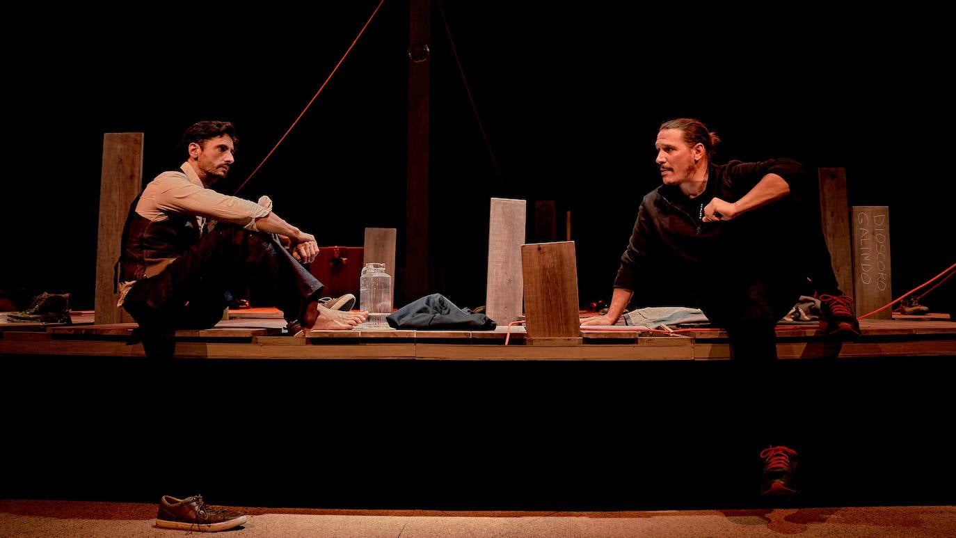 'Una noche sin luna', con Juan Diego Botto, reabre esta tarde el teatro Juan Bravo