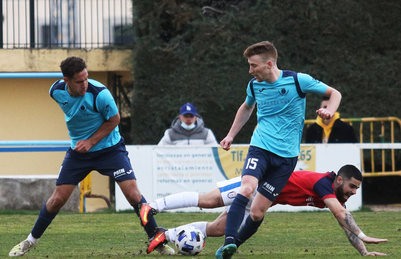 Partido entre el CD La Granja y el Ávila 