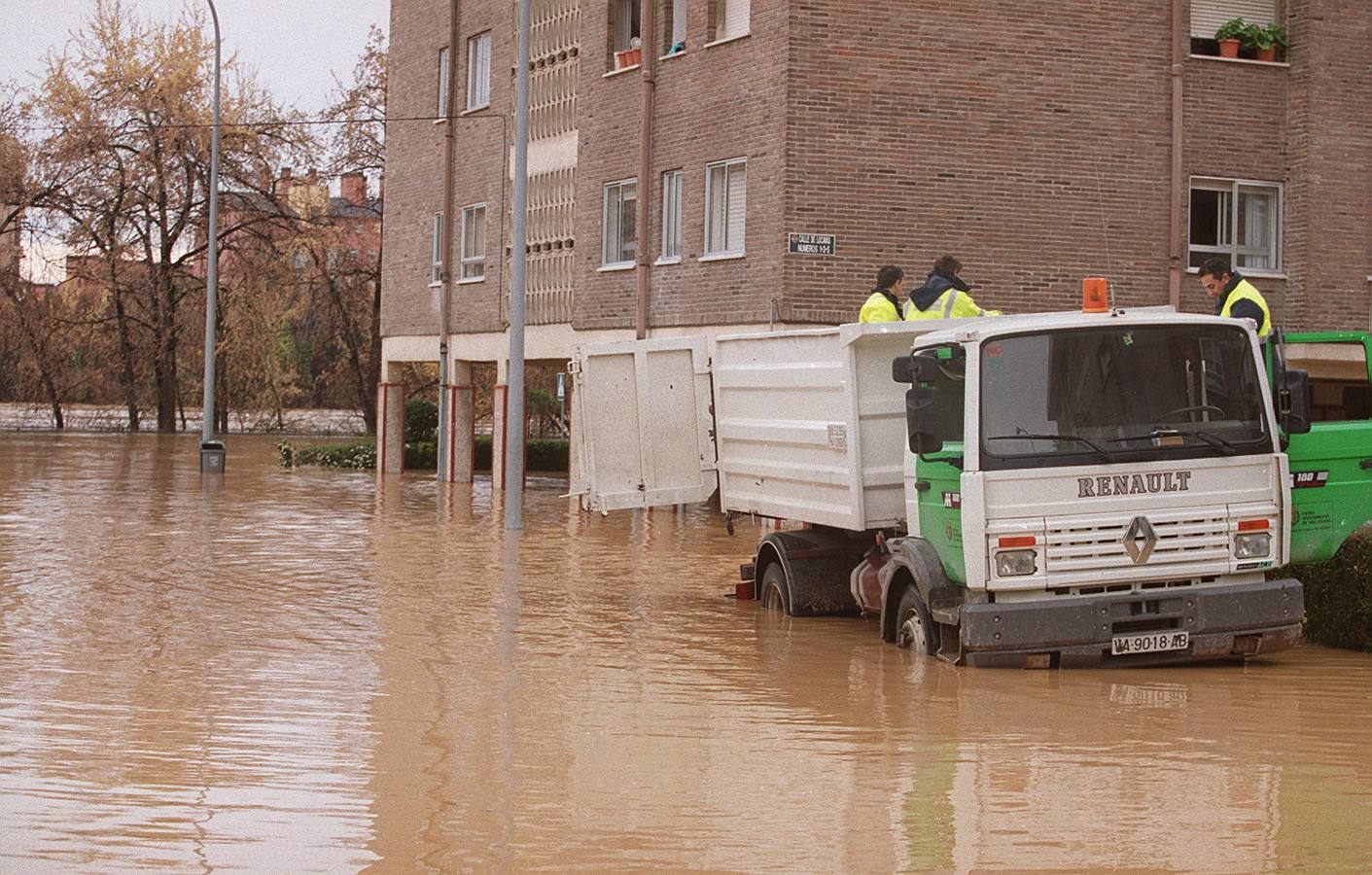 Fotos: El día que el Pisuerga disparó las alarmas en Valladolid