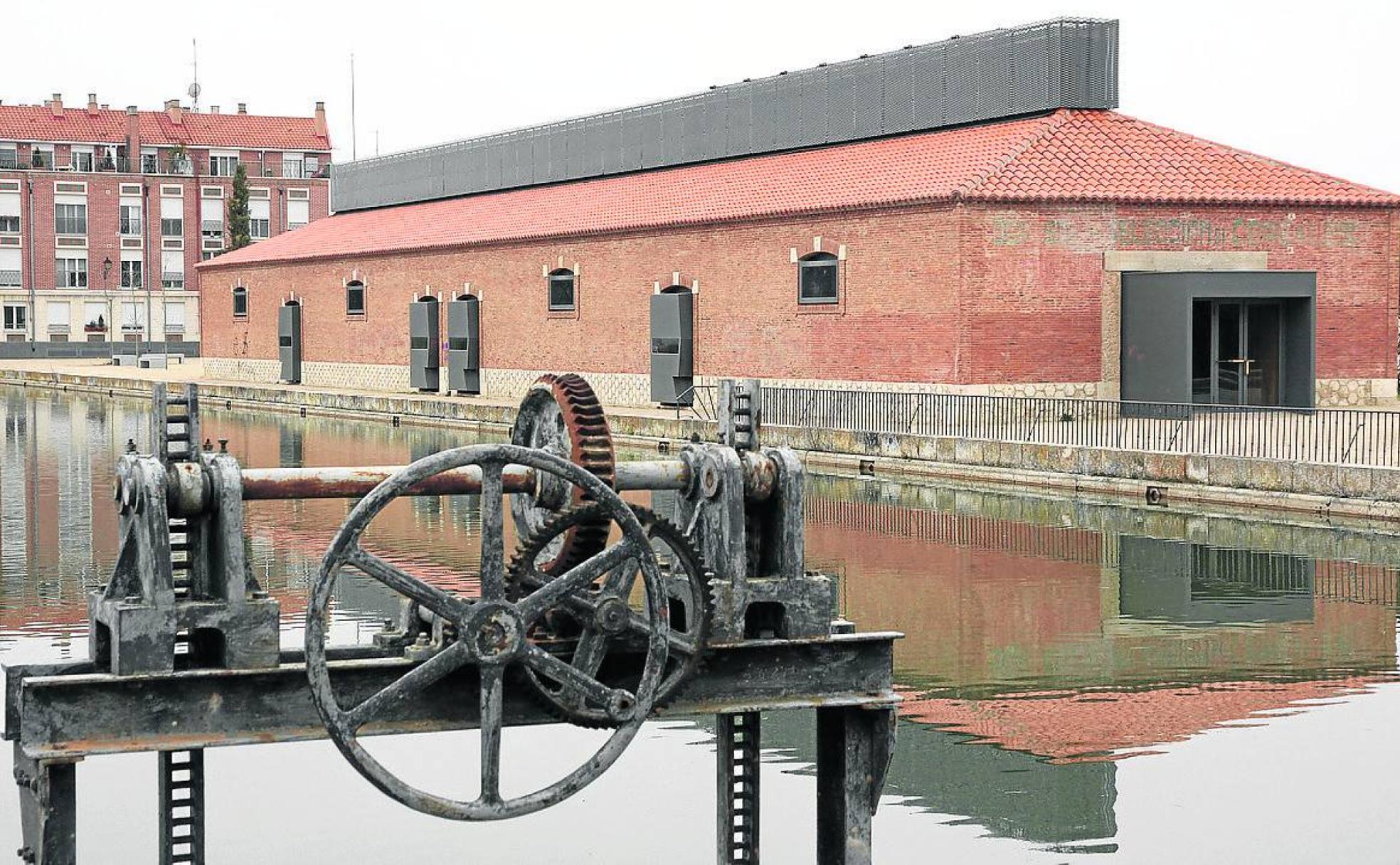 La Dársena del Canal y el Museo del Agua. 