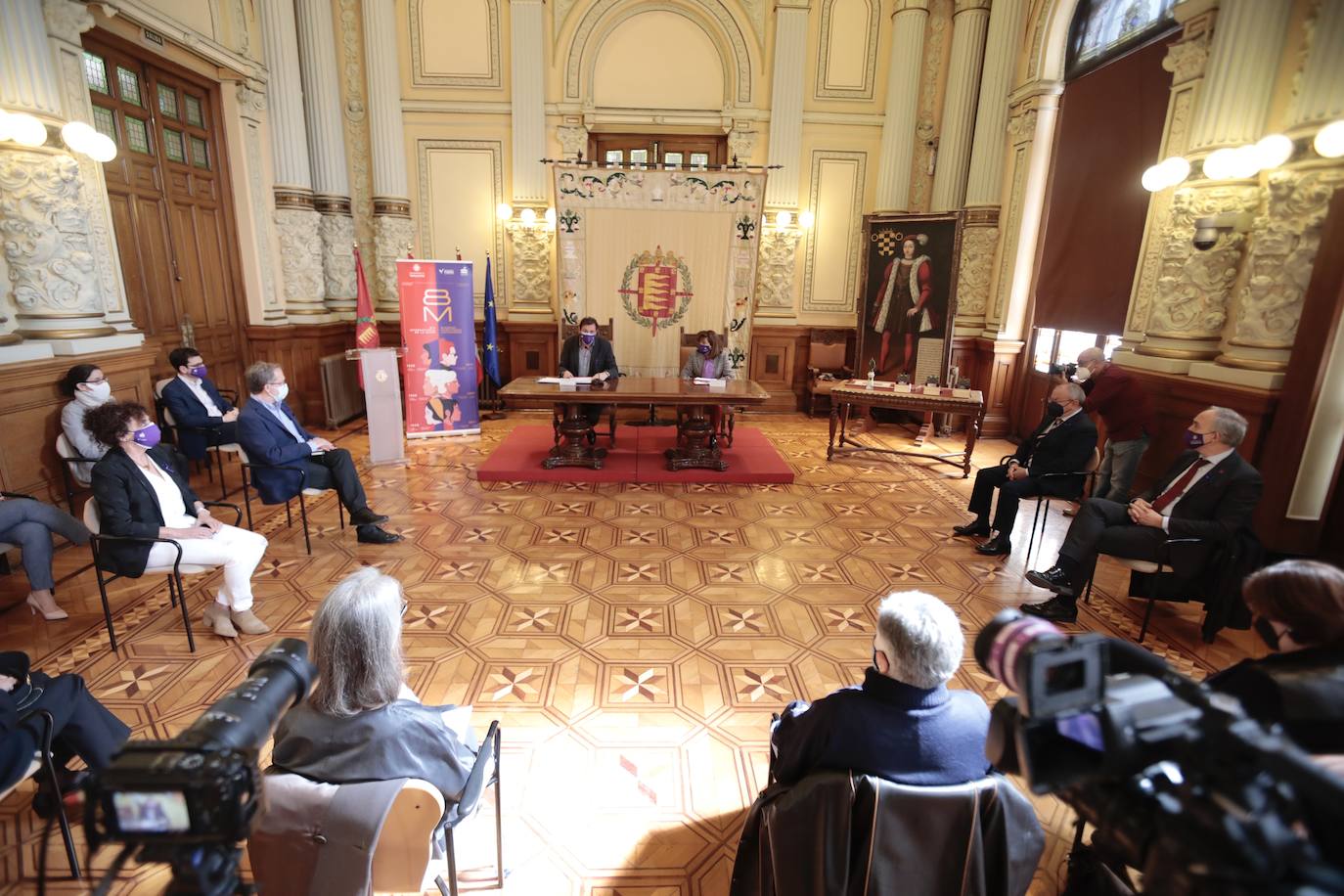Fotos: Celebración del Día de la Mujer en el Ayuntamiento de Valladolid