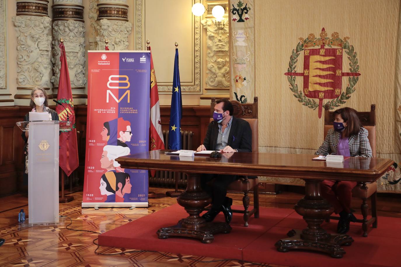 Fotos: Celebración del Día de la Mujer en el Ayuntamiento de Valladolid