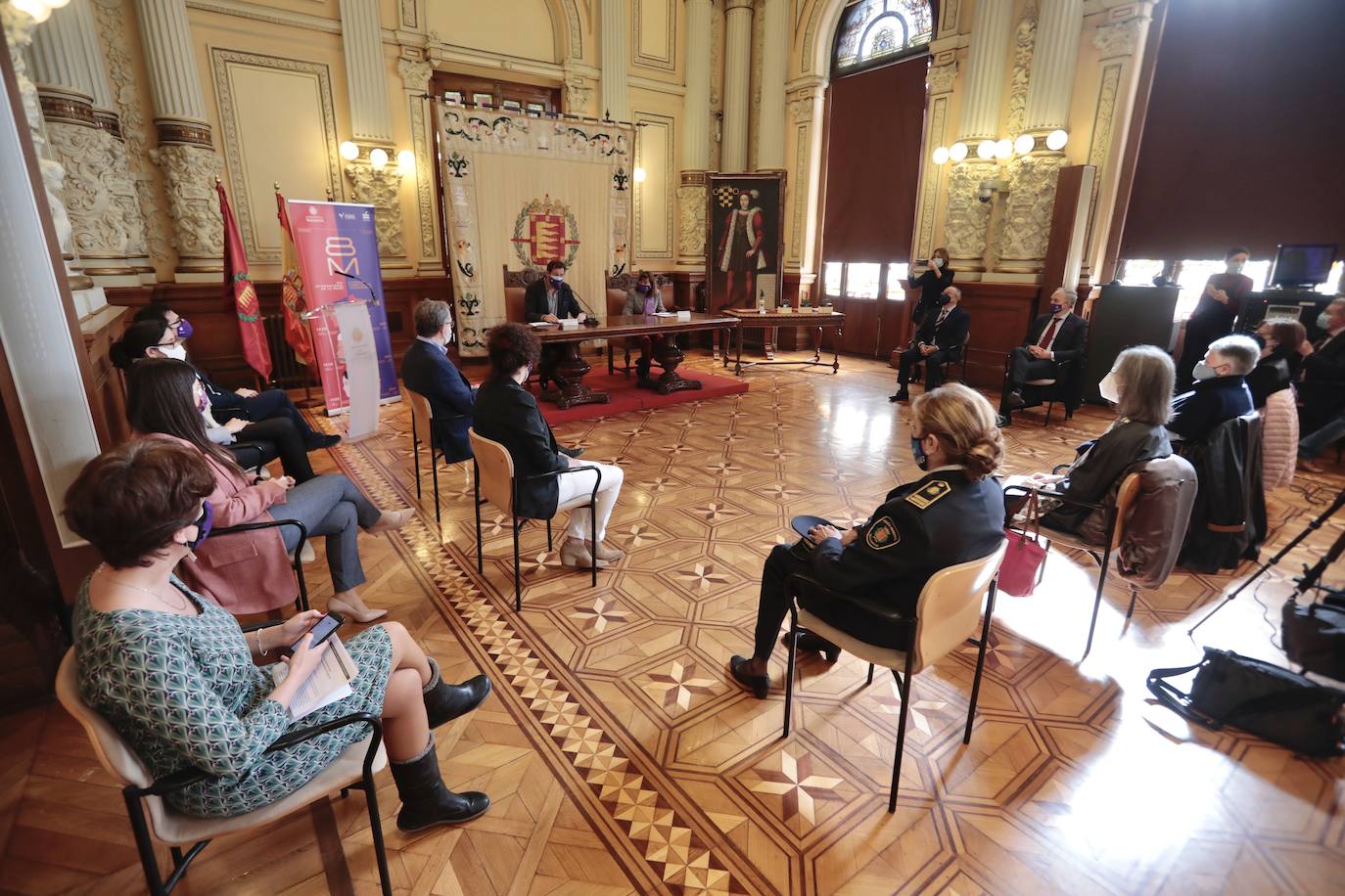 Fotos: Celebración del Día de la Mujer en el Ayuntamiento de Valladolid