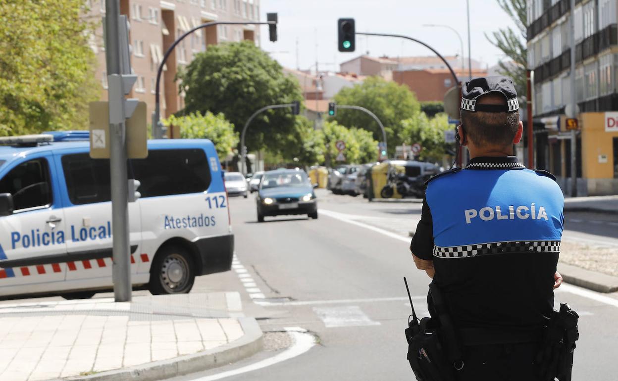 Seis nuevas denuncias en Palencia por incumplir el toque de queda, no llevar mascarilla y fumar sin distancia