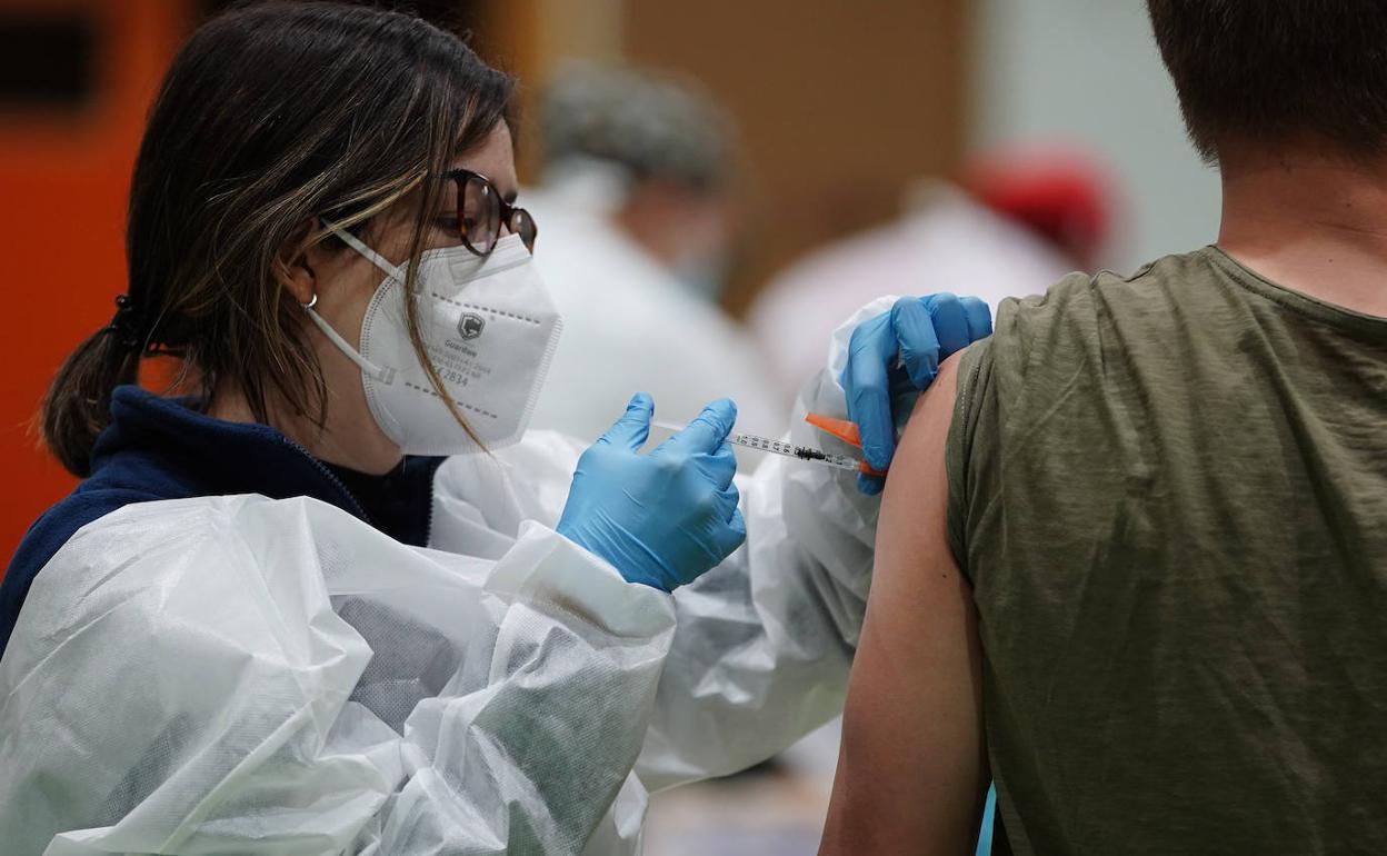 Vacunación a los alumnos de grados sanitarios de Salamanca.