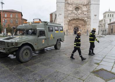 Imagen secundaria 1 - Militares de la UME, en Valladolid el lunes 16 de mazo de 2016. 