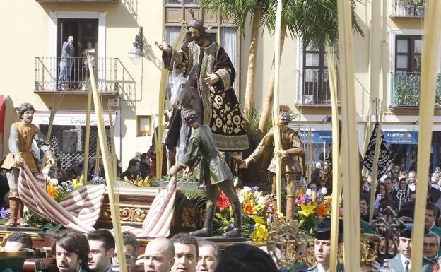 Procesión de la Borriquilla el Domingo de Ramos en Valladolid. 