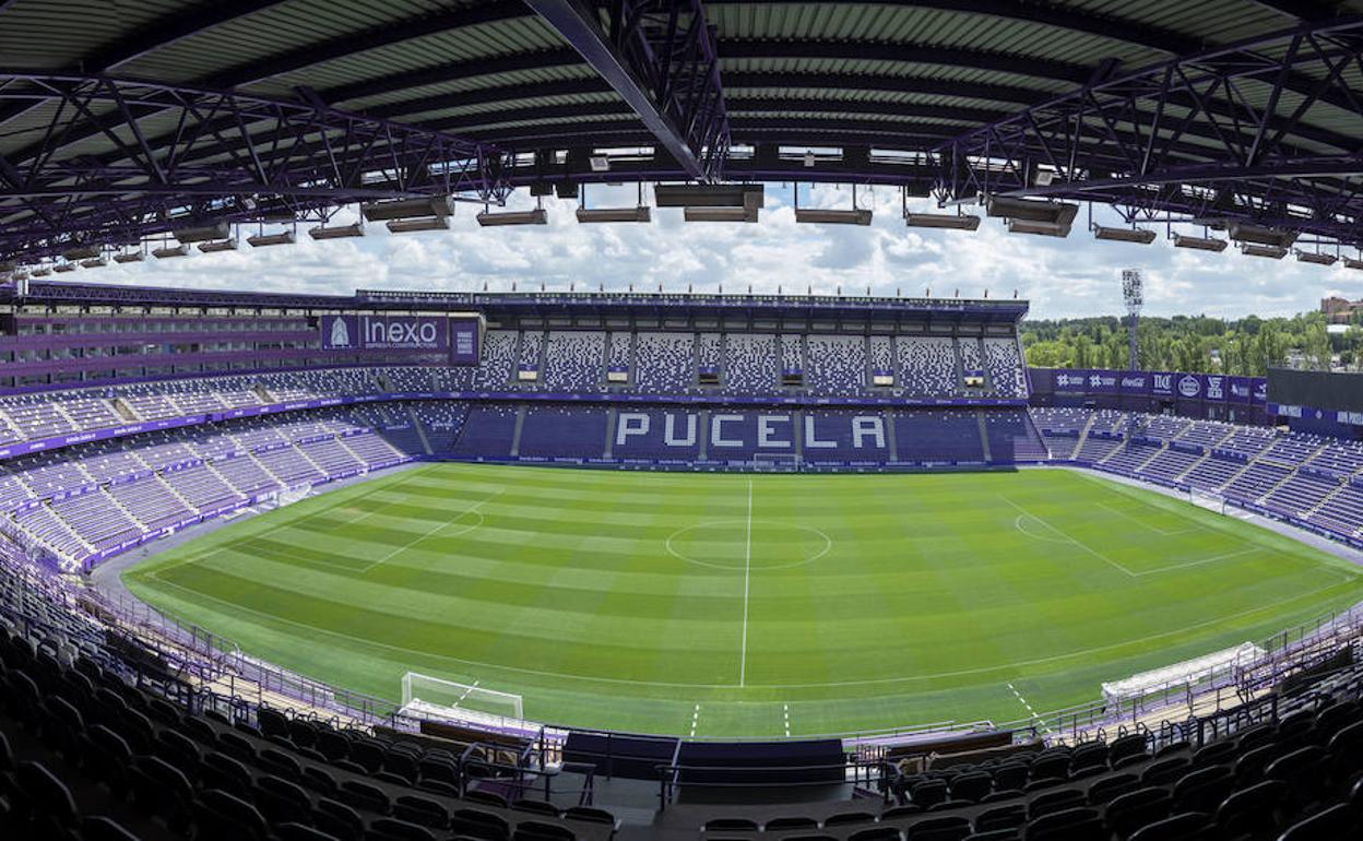 Imagen panorámica del estadio Zorrilla con las gradas vacías durante la pandemia. 