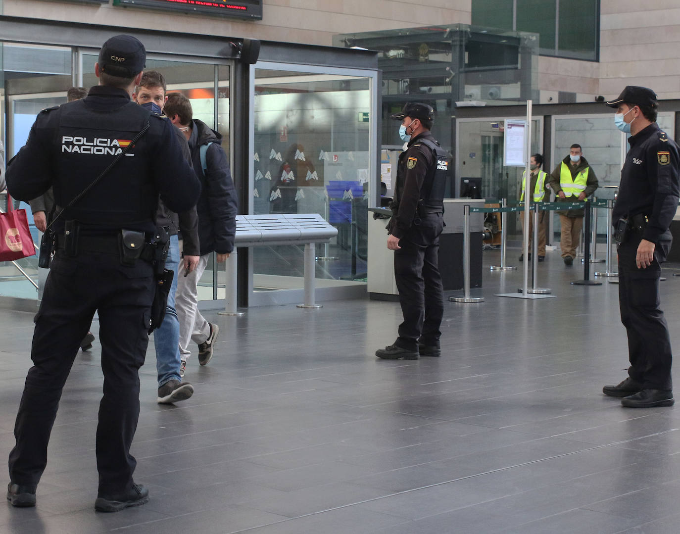Controles policiales con motivo del cierre perimetral 