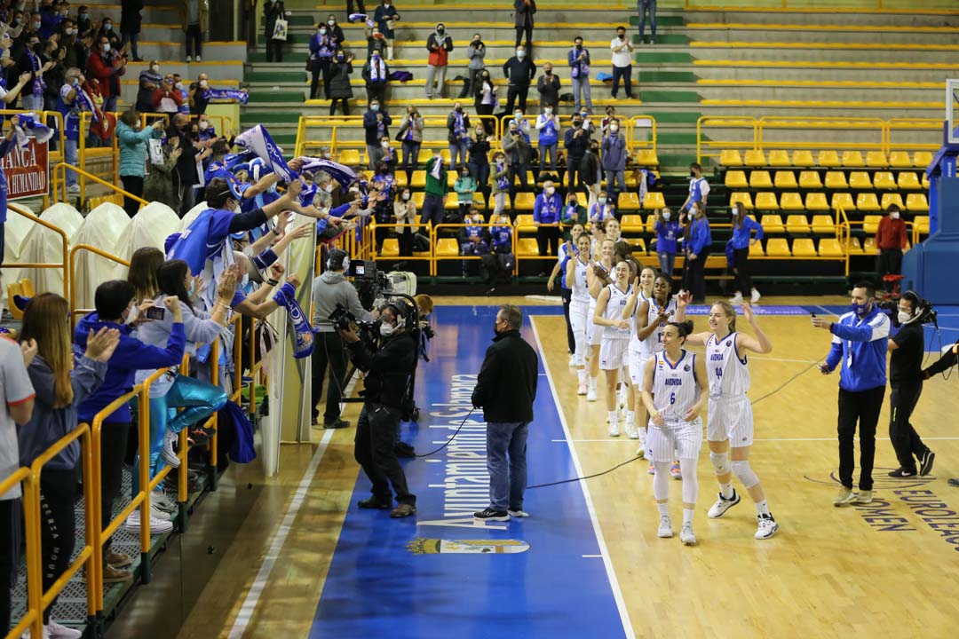 Fotos: Afición y Avenida, un matrimonio feliz