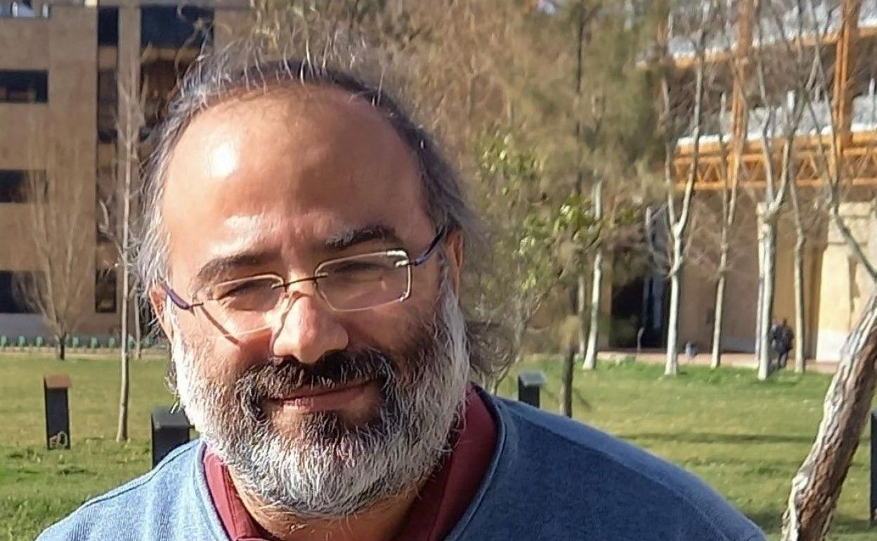 Alfredo Pérez Alencart.