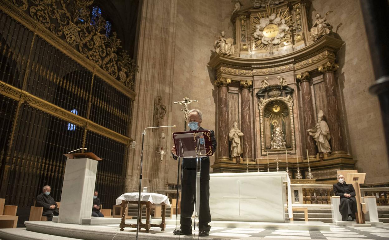 Javier García Núñez pronuncia este sábado el pregón inaugural de la Semana Santa en la Catedral de Segovia. 