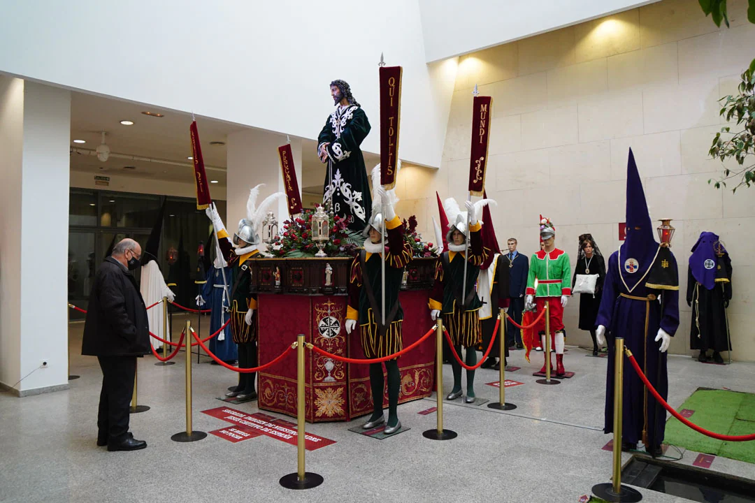 La exposición 'Procesión' se puede contemplar en el Palacio de Congresos de Salamanca 