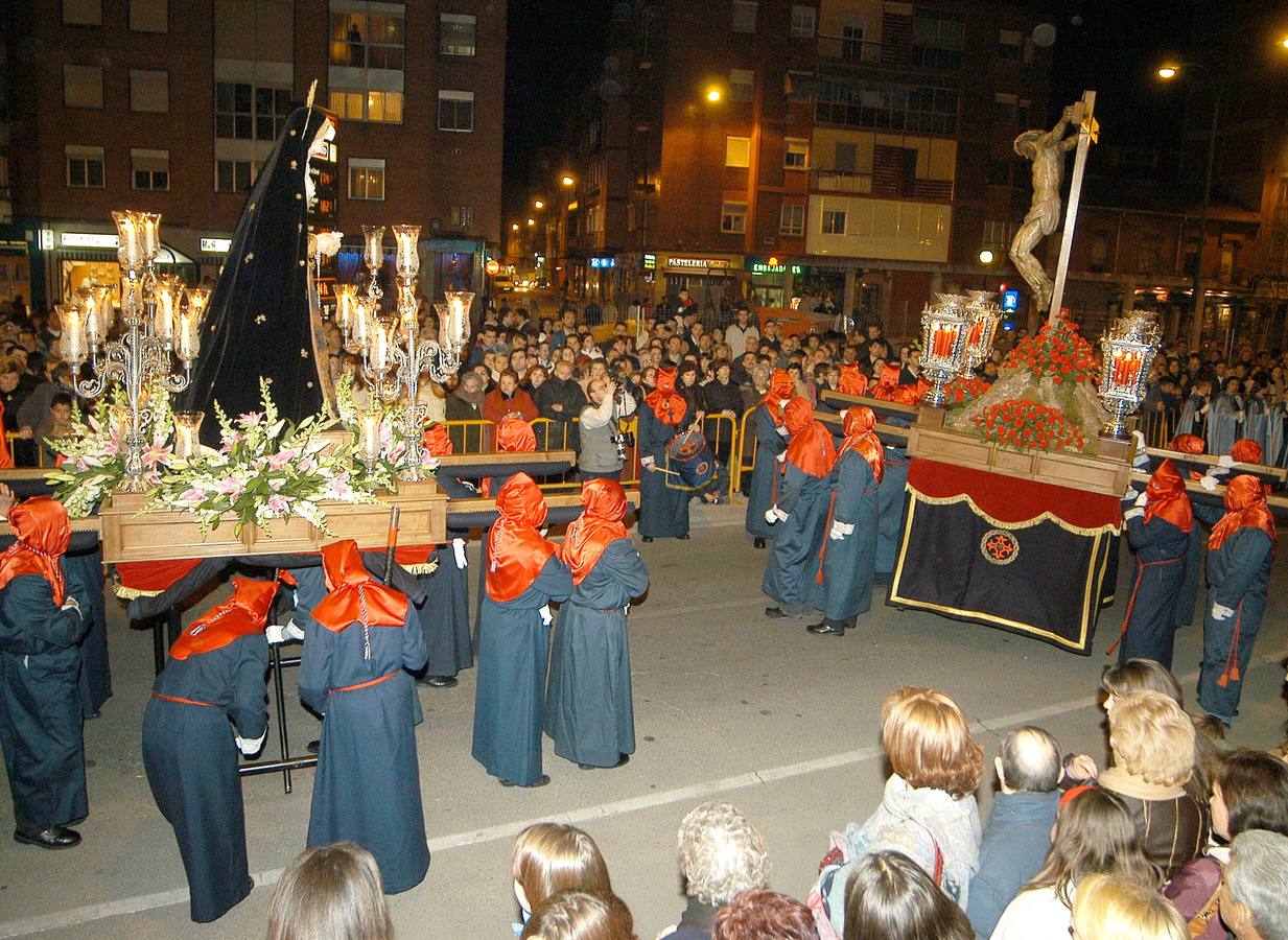 2003. Encuentro del Cristo de la Buena Muerte con Nuestra Señora de los Dolores.