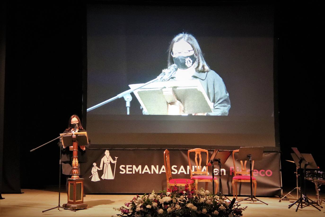 Fotos: Medina de Rioseco riende honor a sus pregoneros en la apertura de la Semana Santa 2021