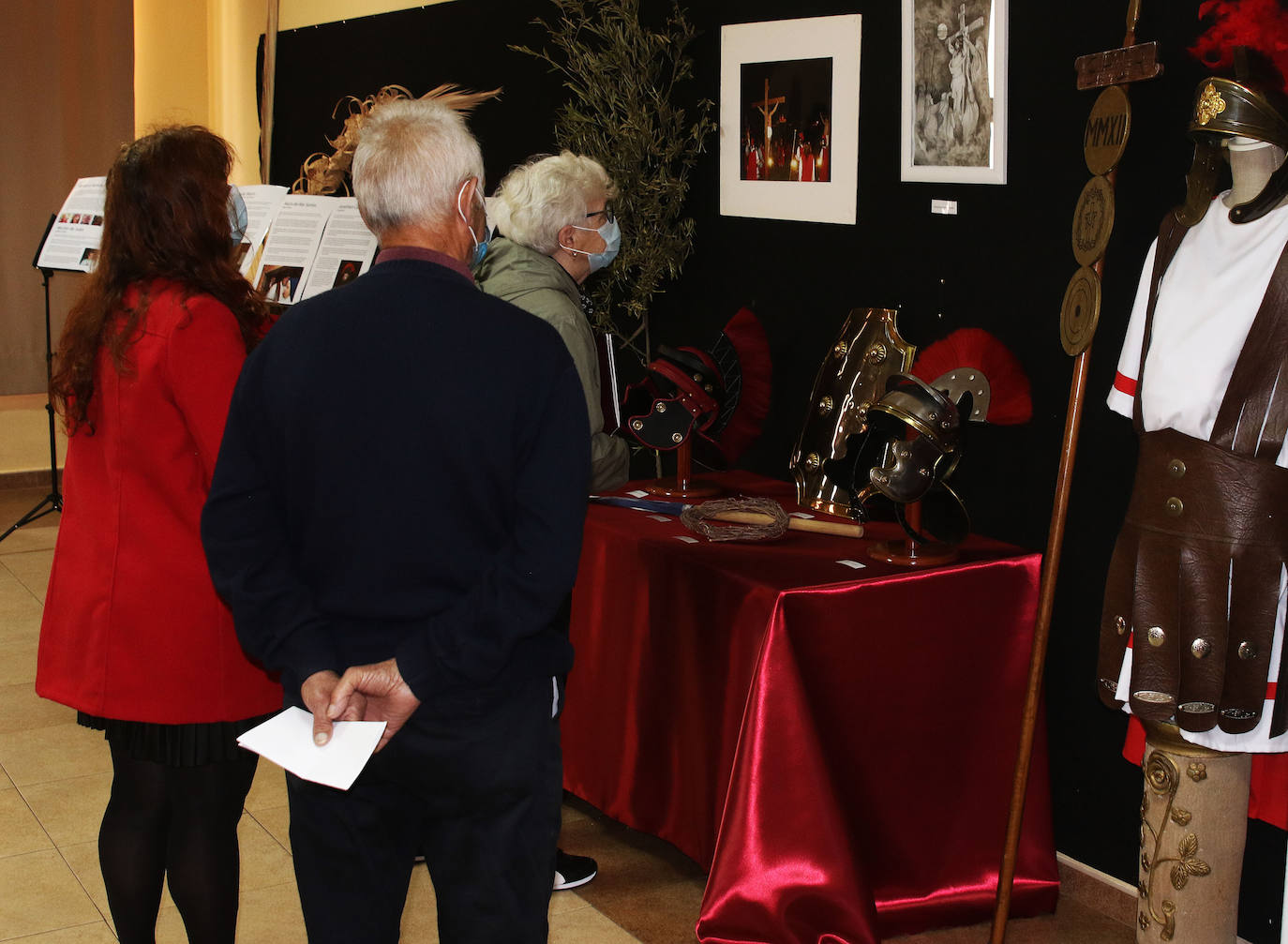 Exposición de la cofradia de Nuestra Señora de la Piedad