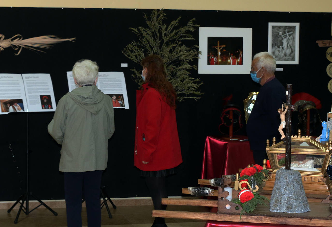 Exposición de la cofradia de Nuestra Señora de la Piedad