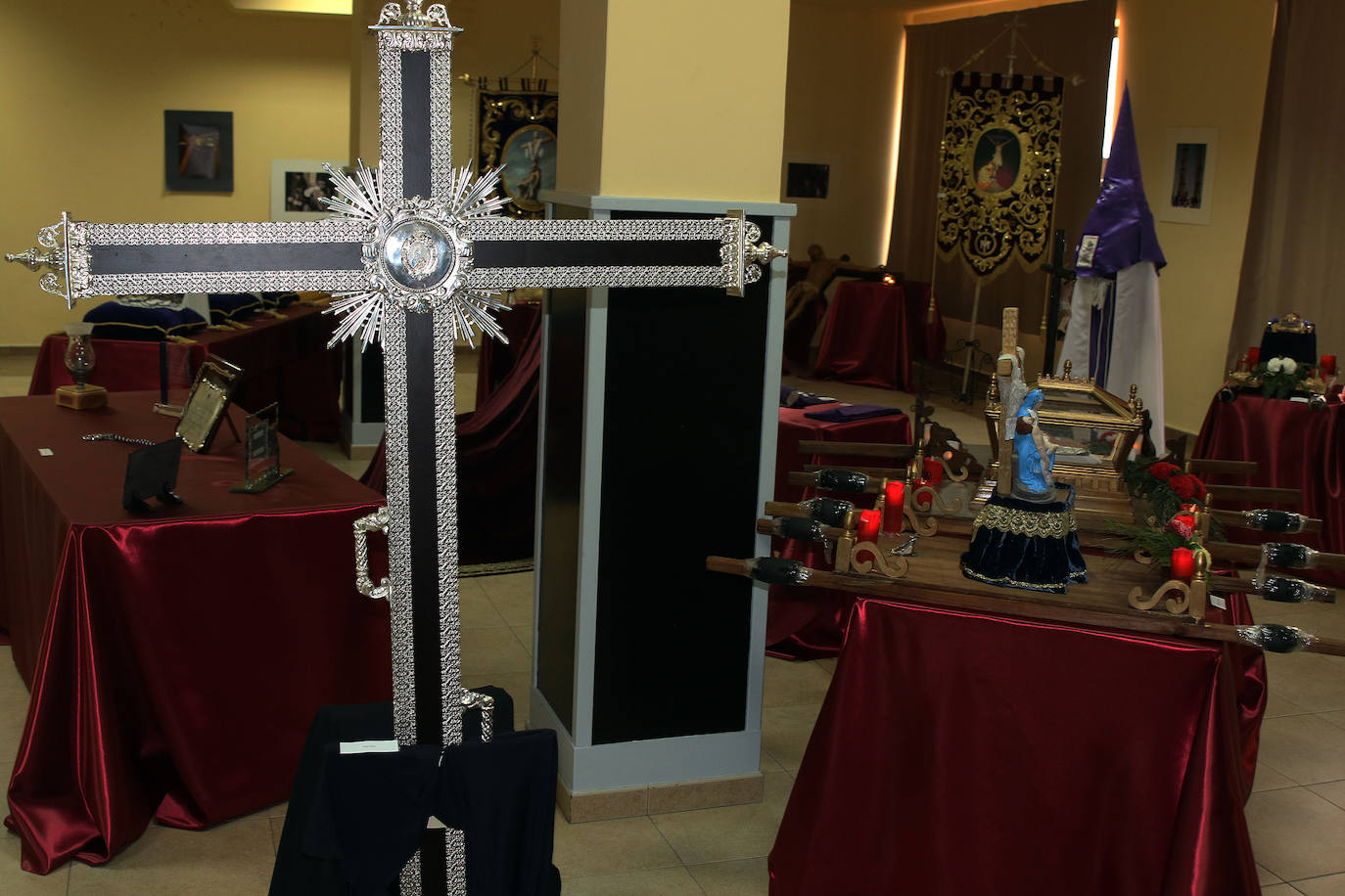 Exposición de la cofradia de Nuestra Señora de la Piedad
