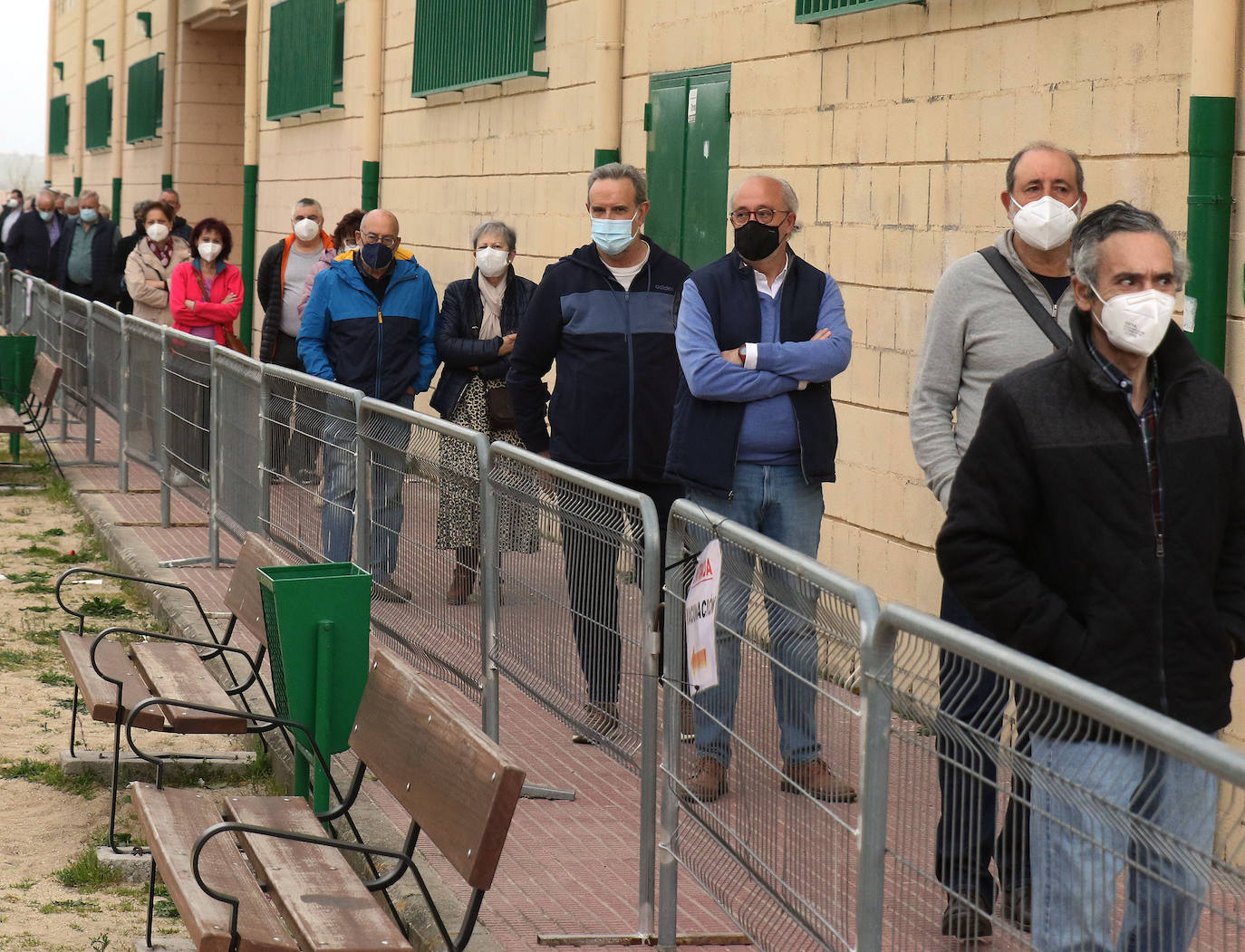Vacunación en el pabellón Pedro Delgado 