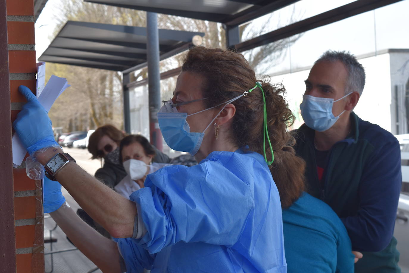 Fotos: Los mayores de 80 años se vacunan en Aguilar de Campoo