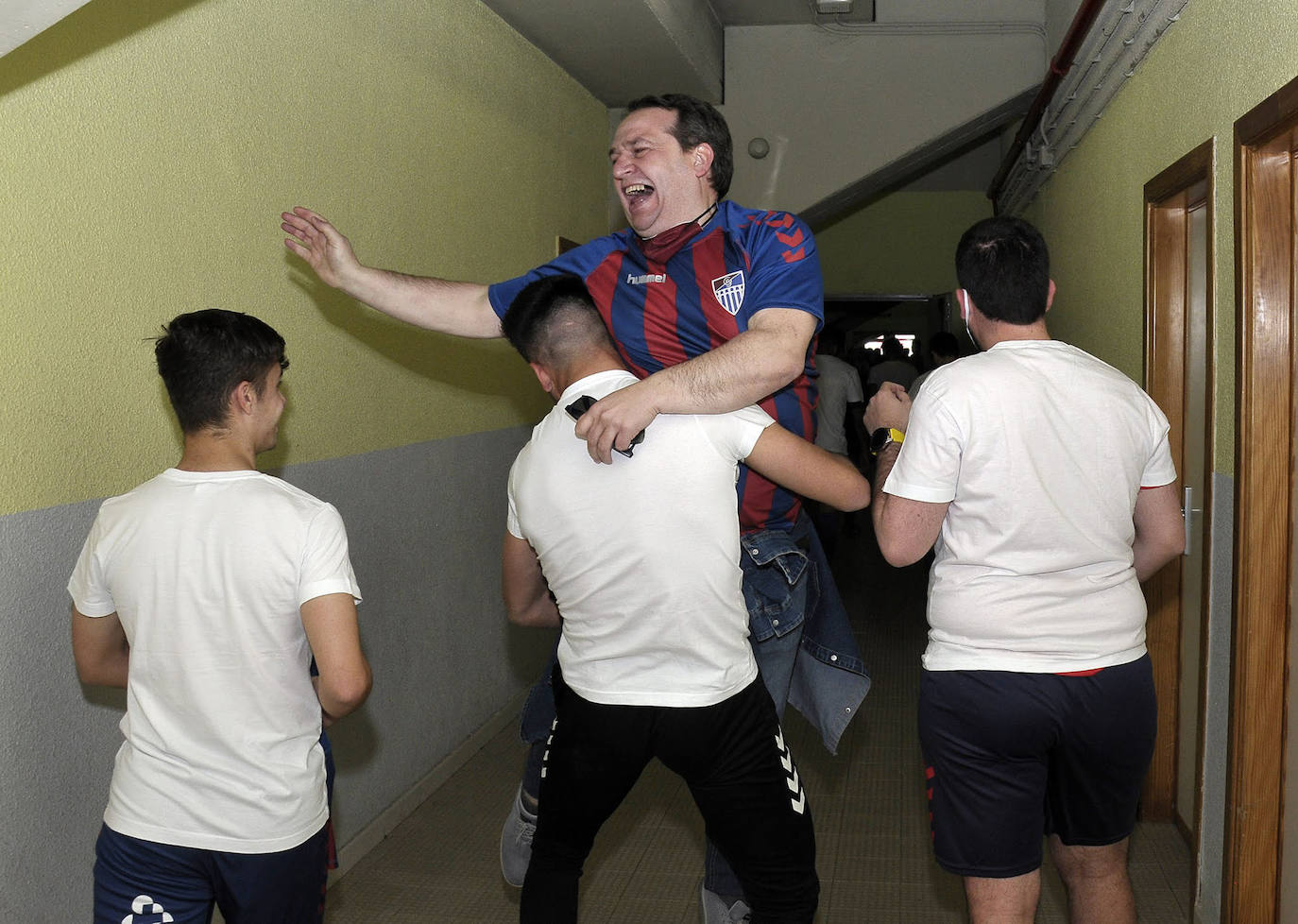 Ascenso de la Gimnástica Segoviana tras derrotar al Júpiter 