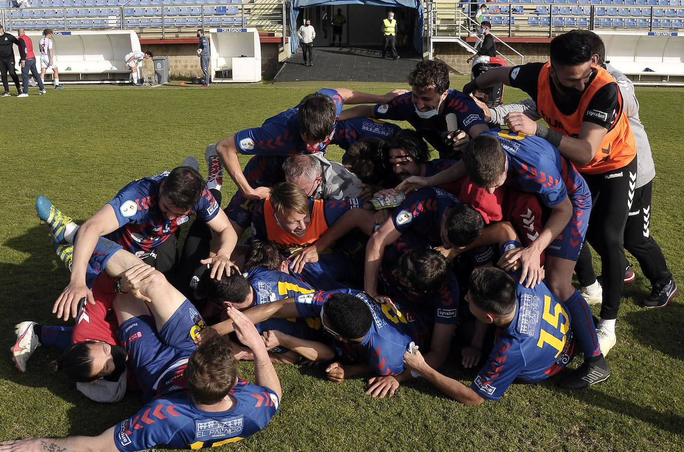 Ascenso de la Gimnástica Segoviana tras derrotar al Júpiter 