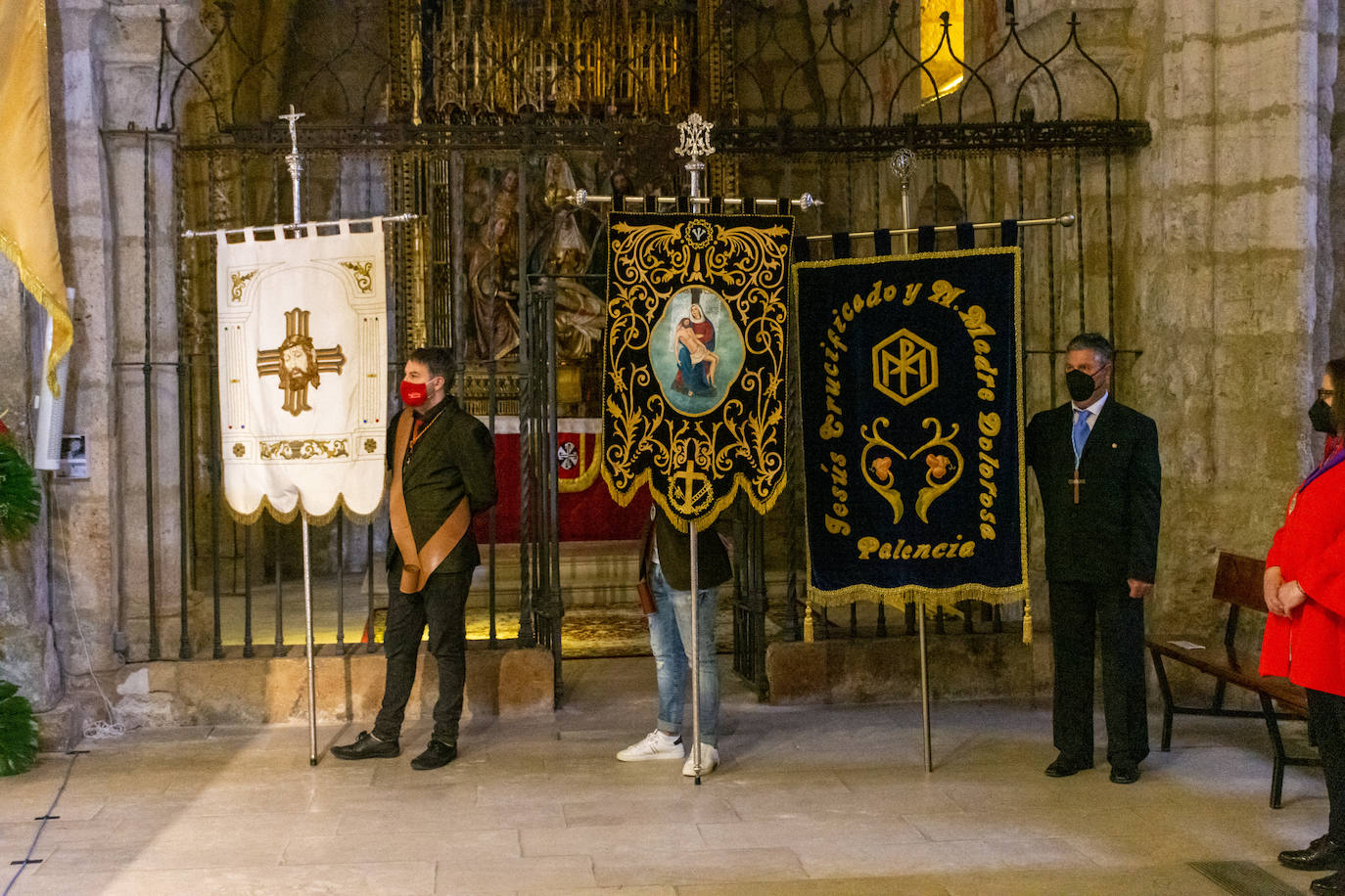 Fotos: El Rompimiento del Velo cierra la Semana Santa en Palencia