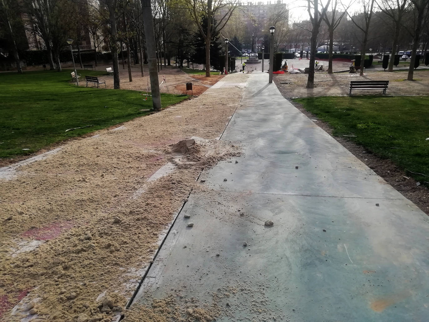 Fotos: Remate de las obras de unión del carril bici de Parquesol con la Avenida de Salamanca