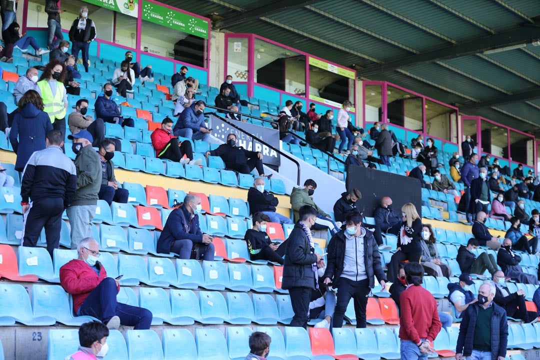 Aficionados del Salamanca en el Helmántico