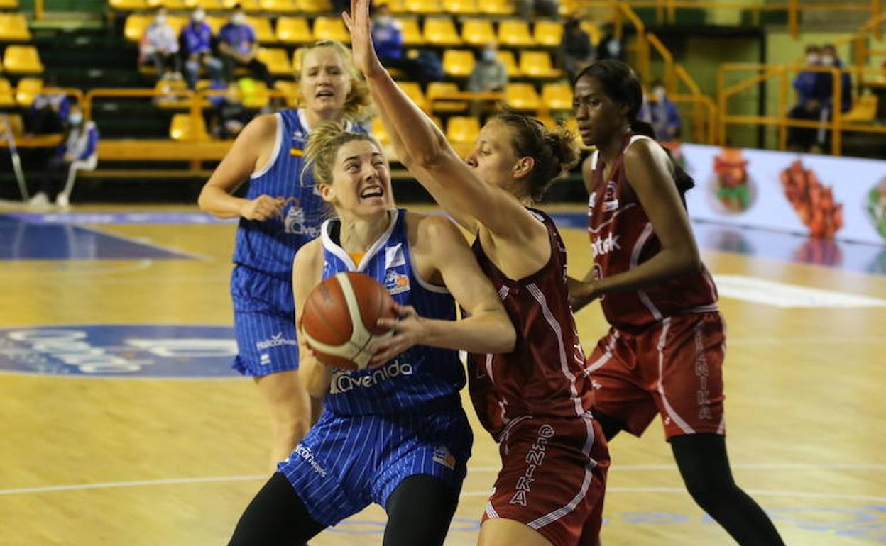 Avenida-Gernika, unas semifinales de la Liga Femenina con retardo