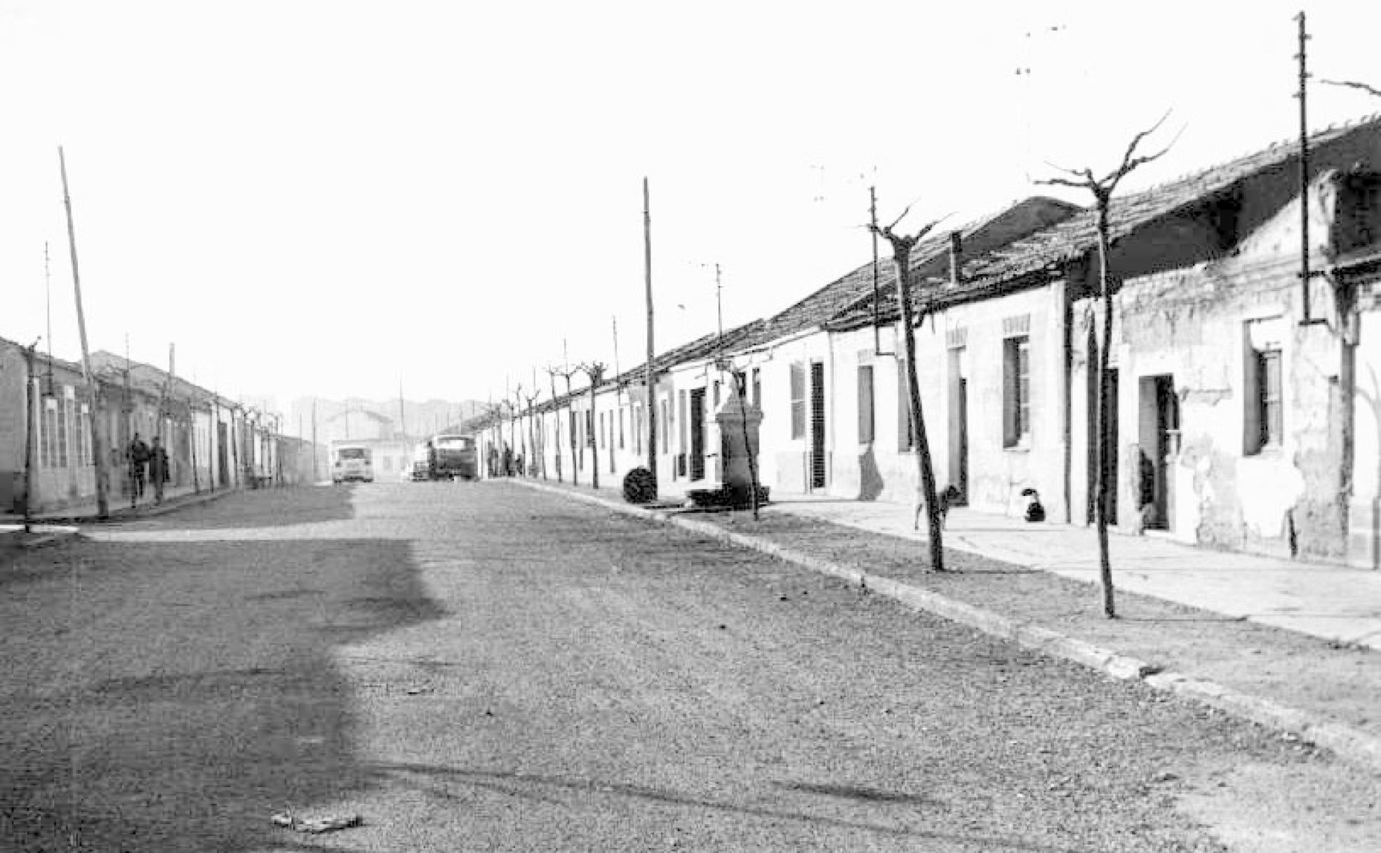 Calle de los Monegros a mediados de los 60.