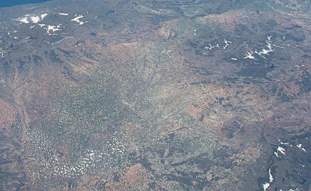 Ampliación de la imagen tomada por la Estación Espacial Internacional este Sábado Santo de Castilla y León. 