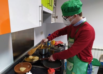 Imagen secundaria 1 - Un menú muy creativo: sopas de ajo y bacalao al pimentón