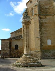 Imagen secundaria 2 - Monasterio de San Antón, en Castrojeriz, donde los peregrinos se curaban, de forma milagrosa, del llamado fuego del infierno, procado por el cornezuelo. Debajo, iglesia de San Juan, en Castrojeriz, de los caballeros templarios, con un singular pentáculo invertido. A la derecha, rollo juridiccional o picota, enclave de ajusticiamientosde brujas, herejes y ladrones. 