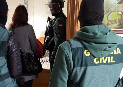 Imagen secundaria 1 - Cinco detenidos en Zamora y uno en Valladolid por trafico de anfetaminas