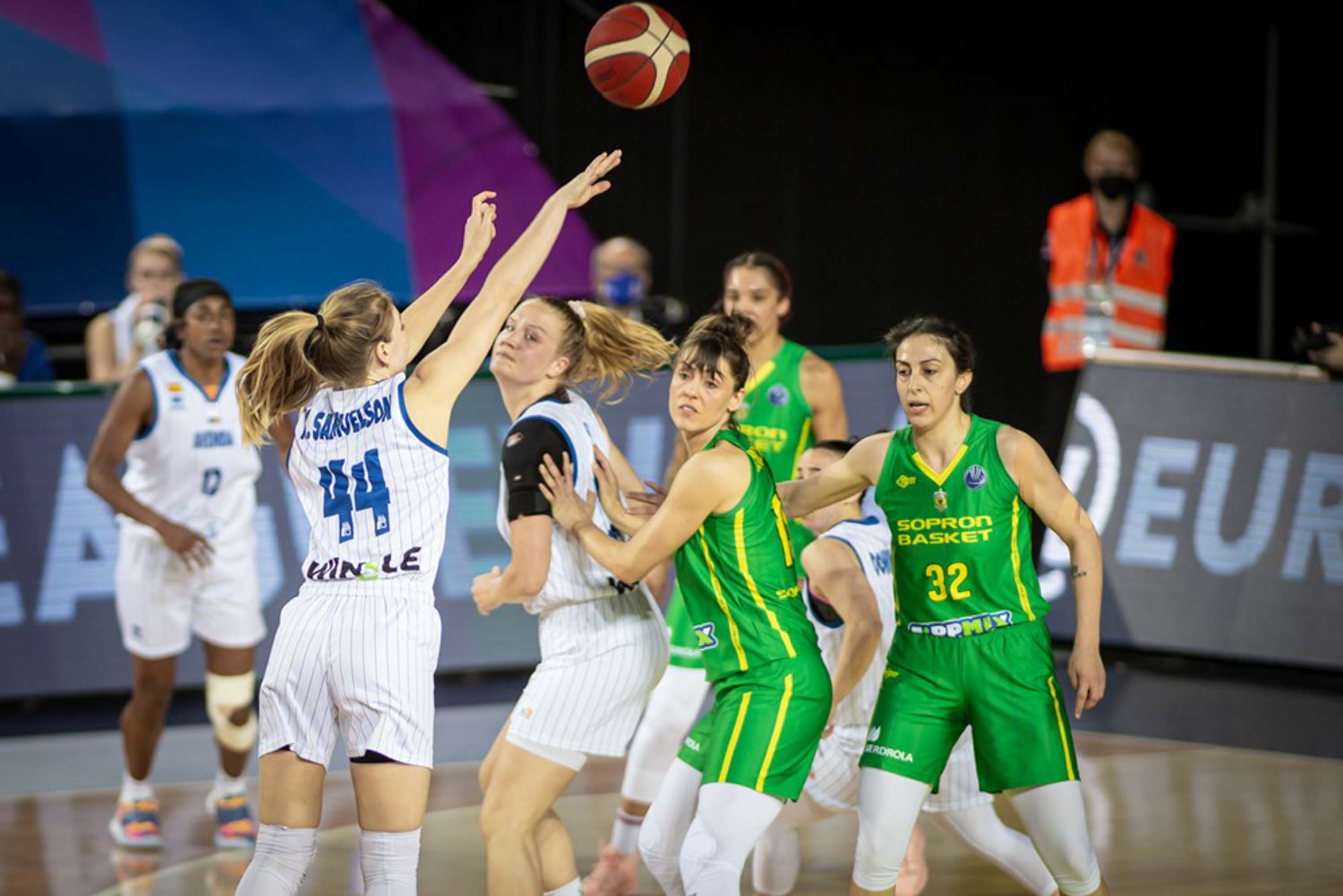 Avenida se clasifica para la final de Euroliga