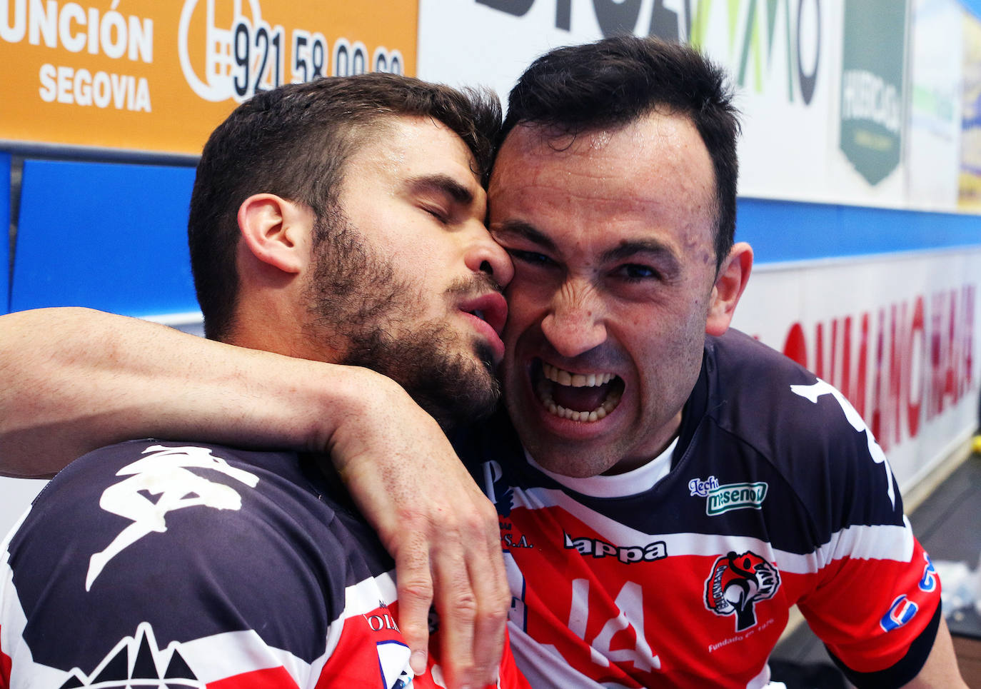 Partido de la Liga Asobal entre el Balonmano Nava y Puente Genil 