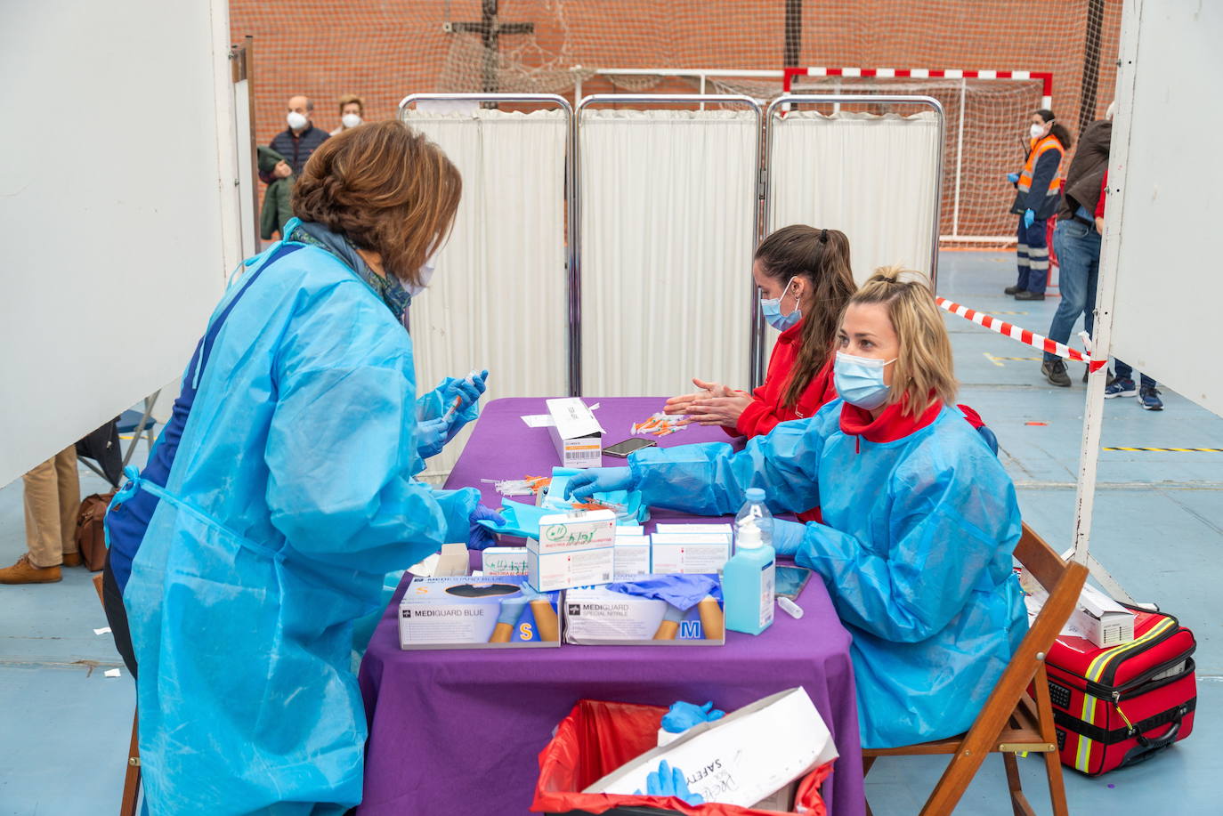 El 'efecto fin de semana' reduce a la mitad los nuevos casos de coronavirus en Castilla y León en una jornada con seis fallecidos