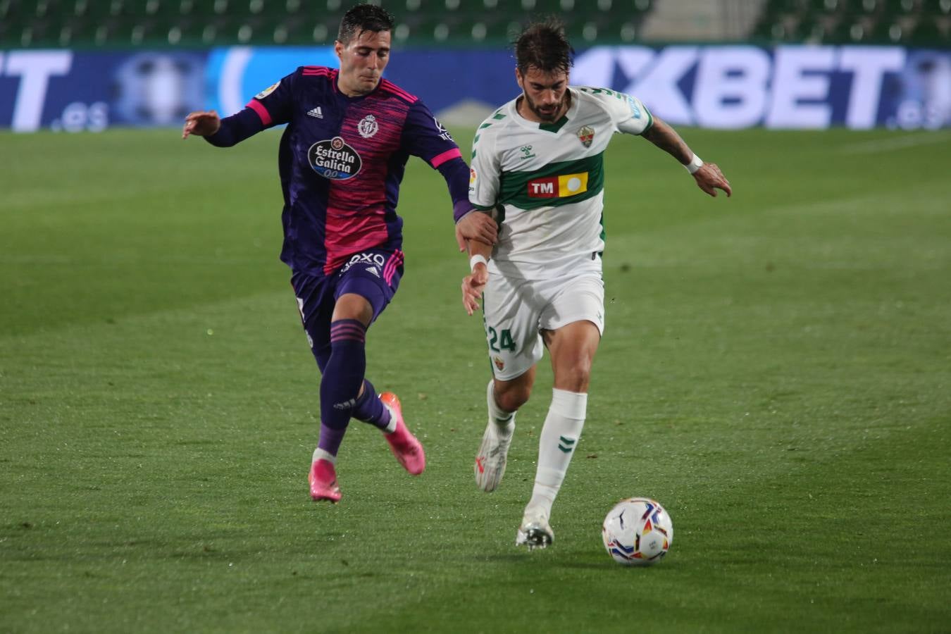 Fotos: El Real Valladolid empata en Elche (1-1)