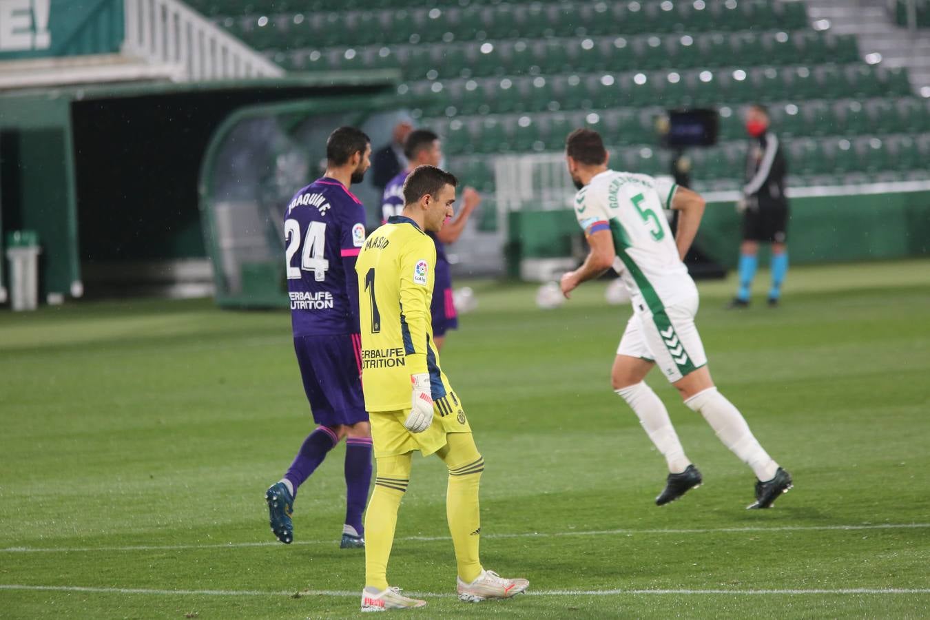 Fotos: El Real Valladolid empata en Elche (1-1)