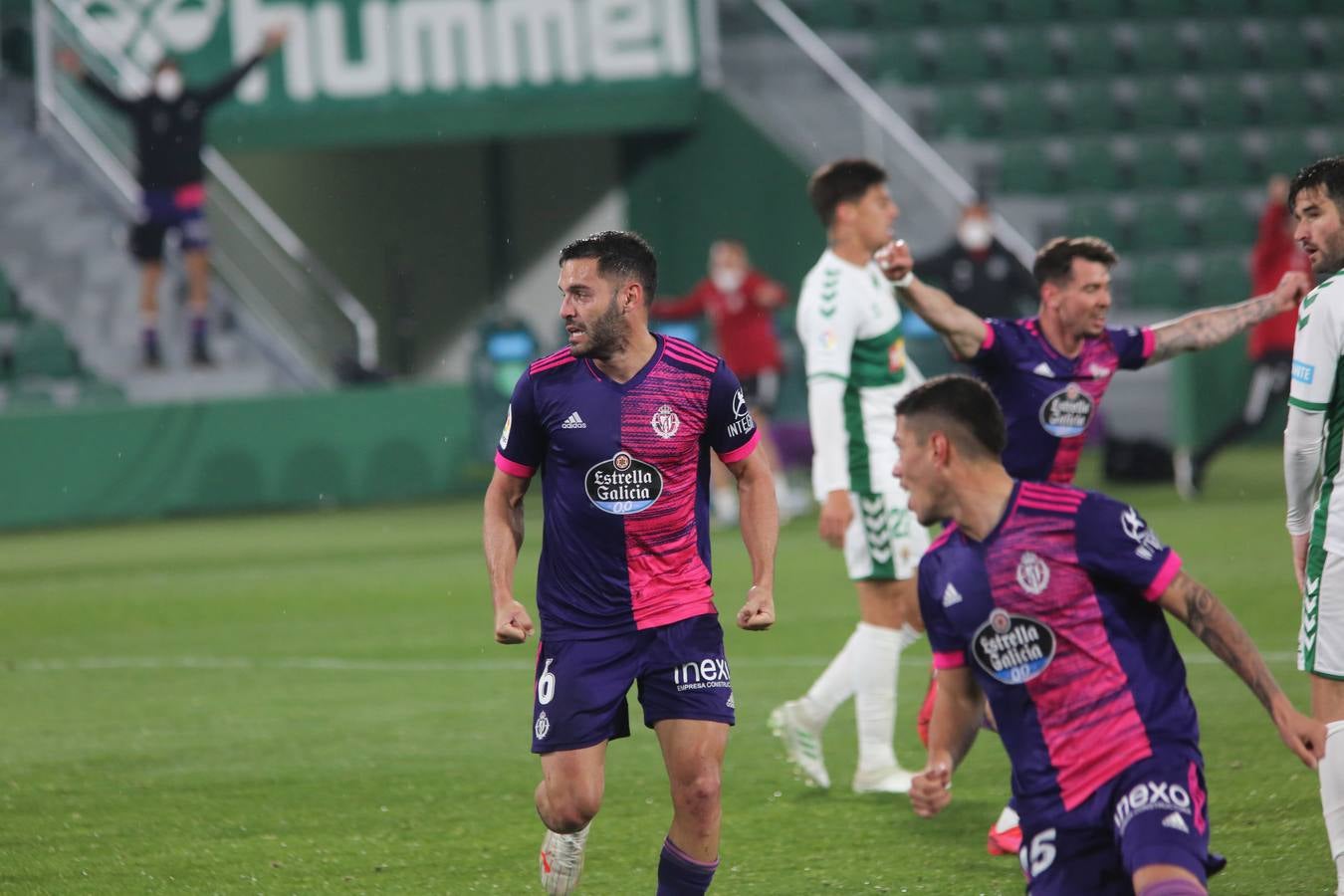 Fotos: El Real Valladolid empata en Elche (1-1)