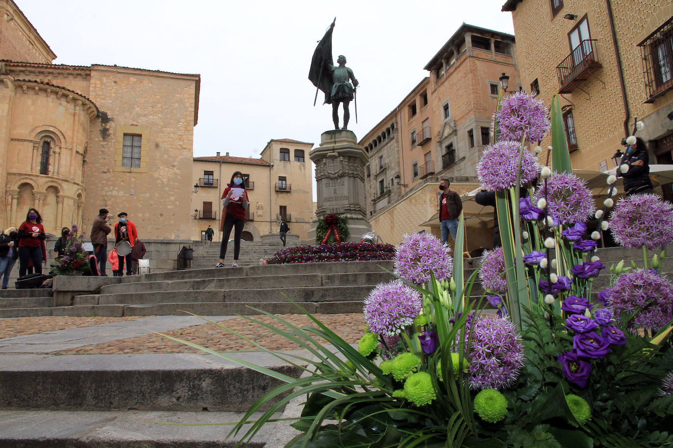 Actos en la plaza de Medina del Campo con motivo del Día de la Comunidad.