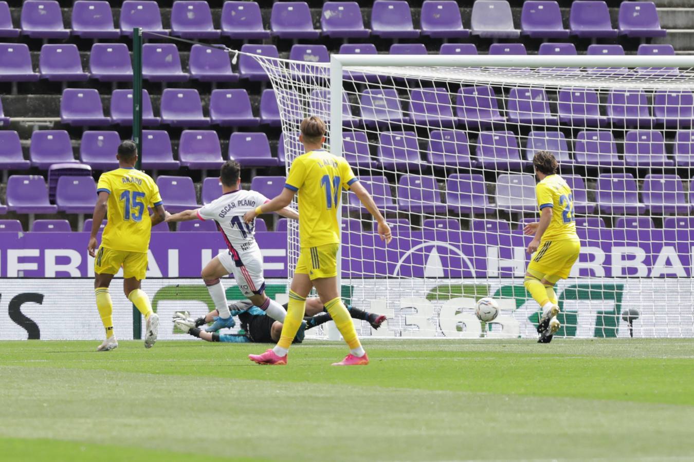 Fotos: Empate del Real Valladolid ante el Cádiz (1-1)