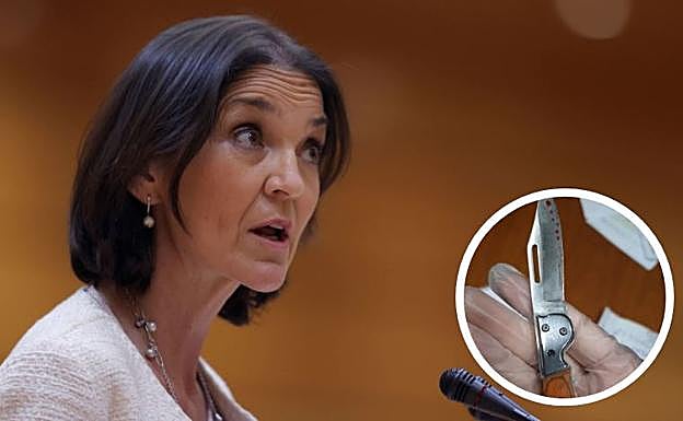 Reyes Maroto en un acto de campaña del PSOE en Puente de Vallecas.