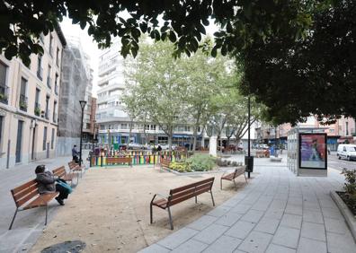 Imagen secundaria 1 - Plazas de Carmen Ferreiro, Caño Argales y Ribera de Castilla. 