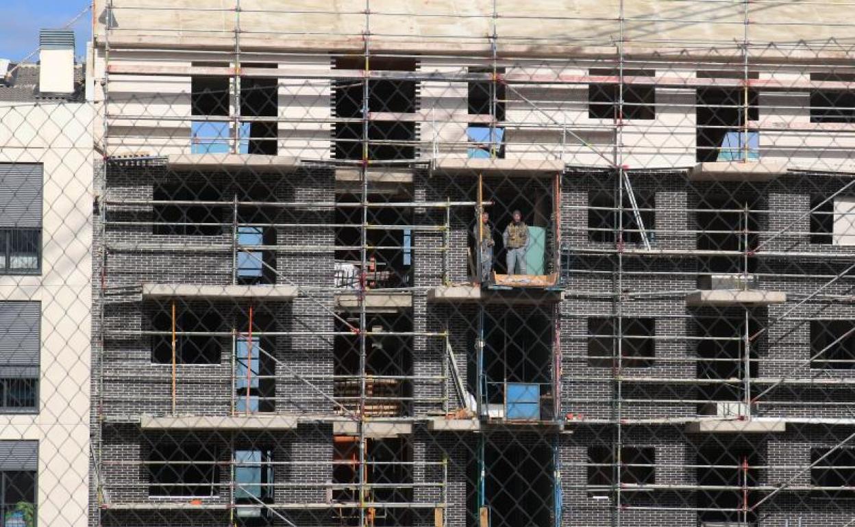 Coronavirus Castilla y León: Segovia es la provincia que menos ha dañado la crisis y Burgos, la que más