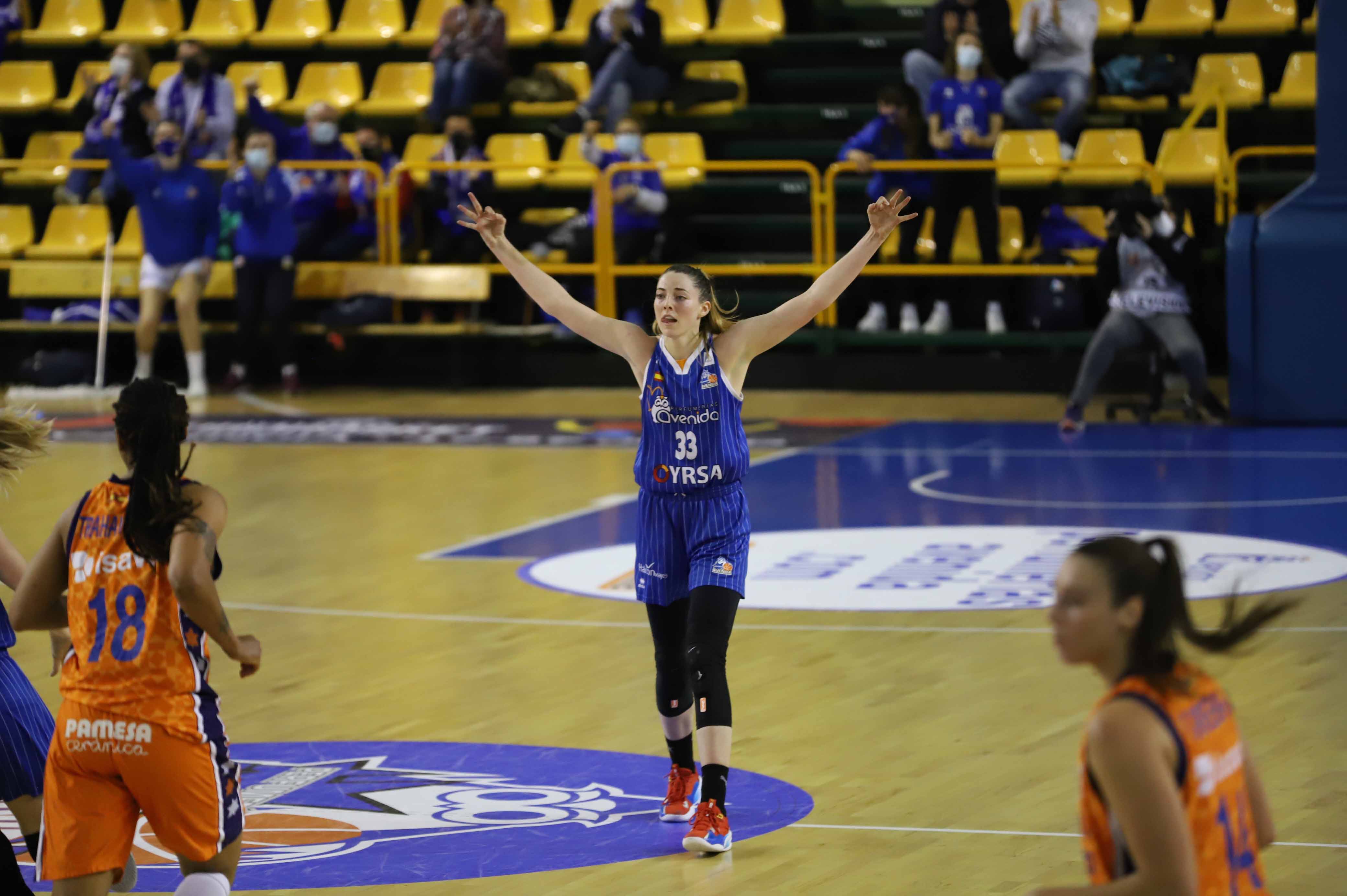 CB Avenida 64-67 Valencia Basket