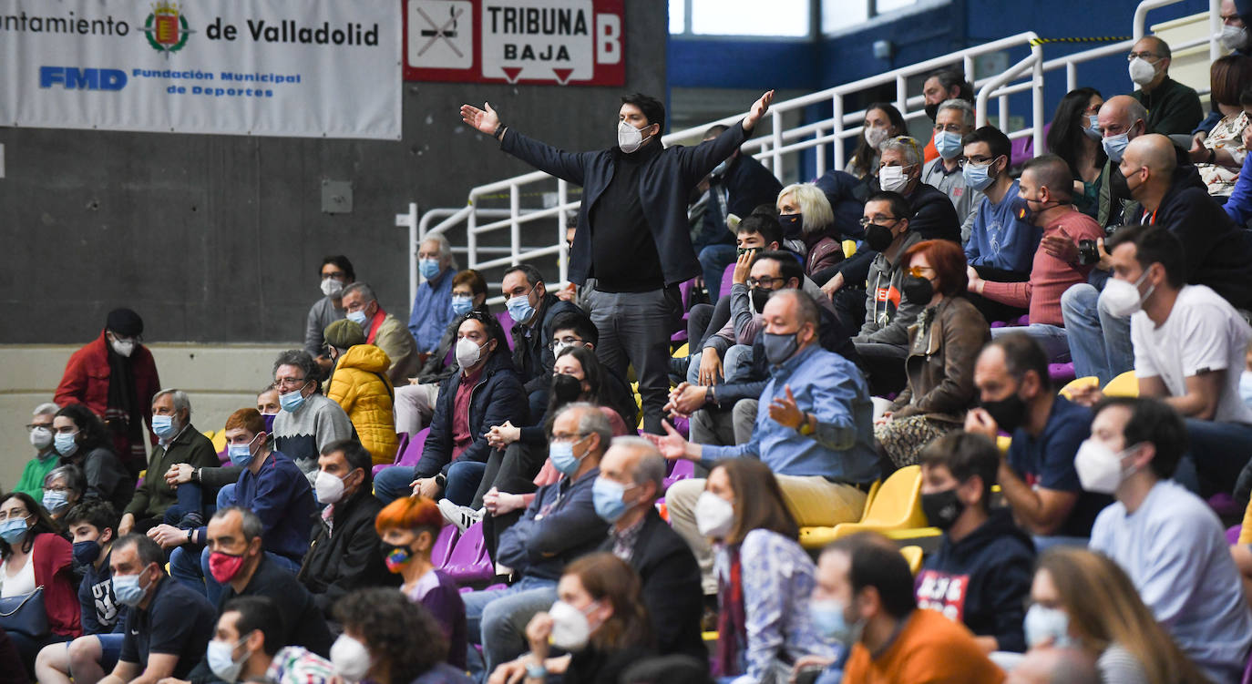 Fotos: Real Valladolid de Baloncesto 83 - 88 Tau Castelló