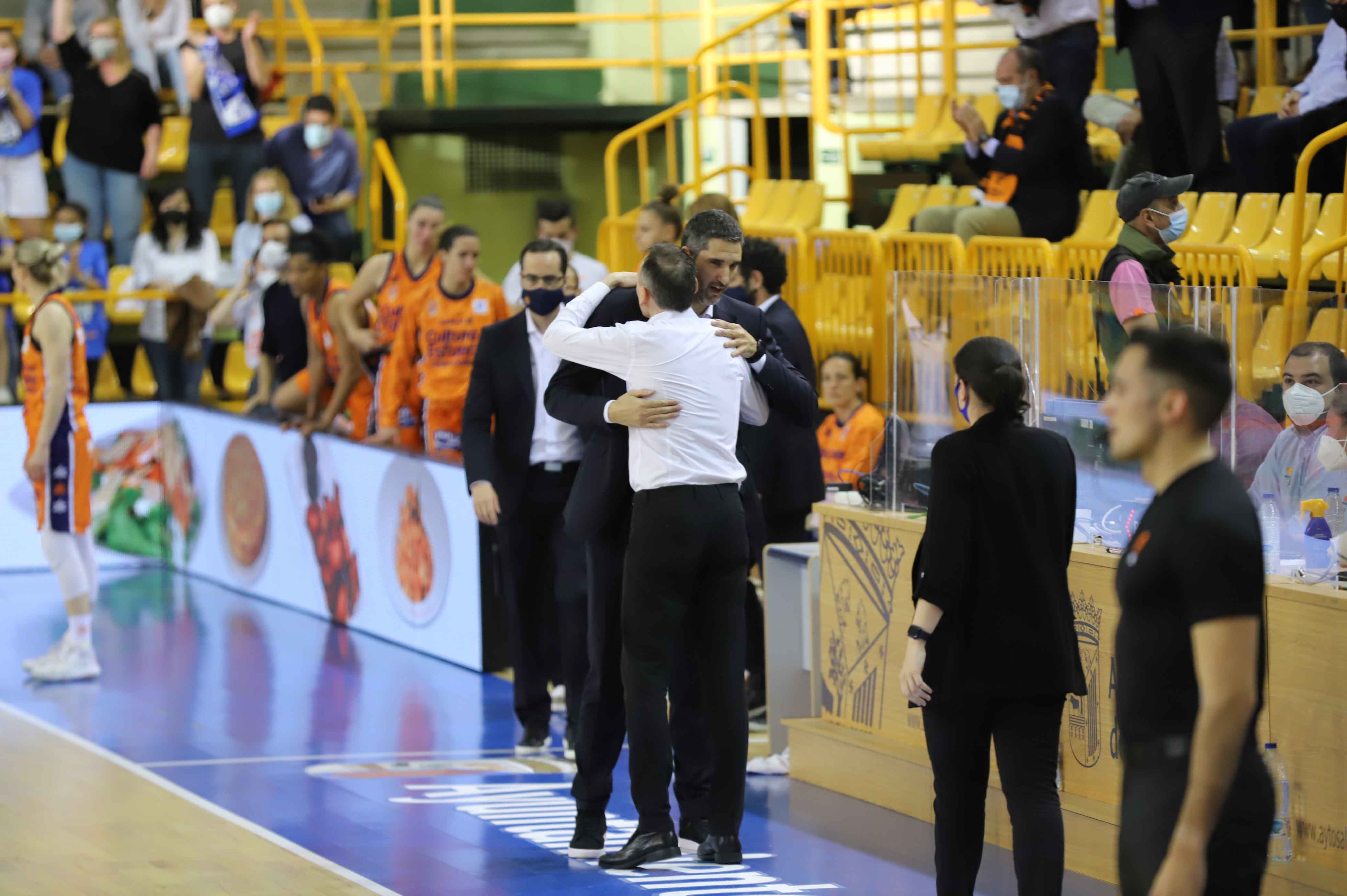 Celebración  del CB Avenida