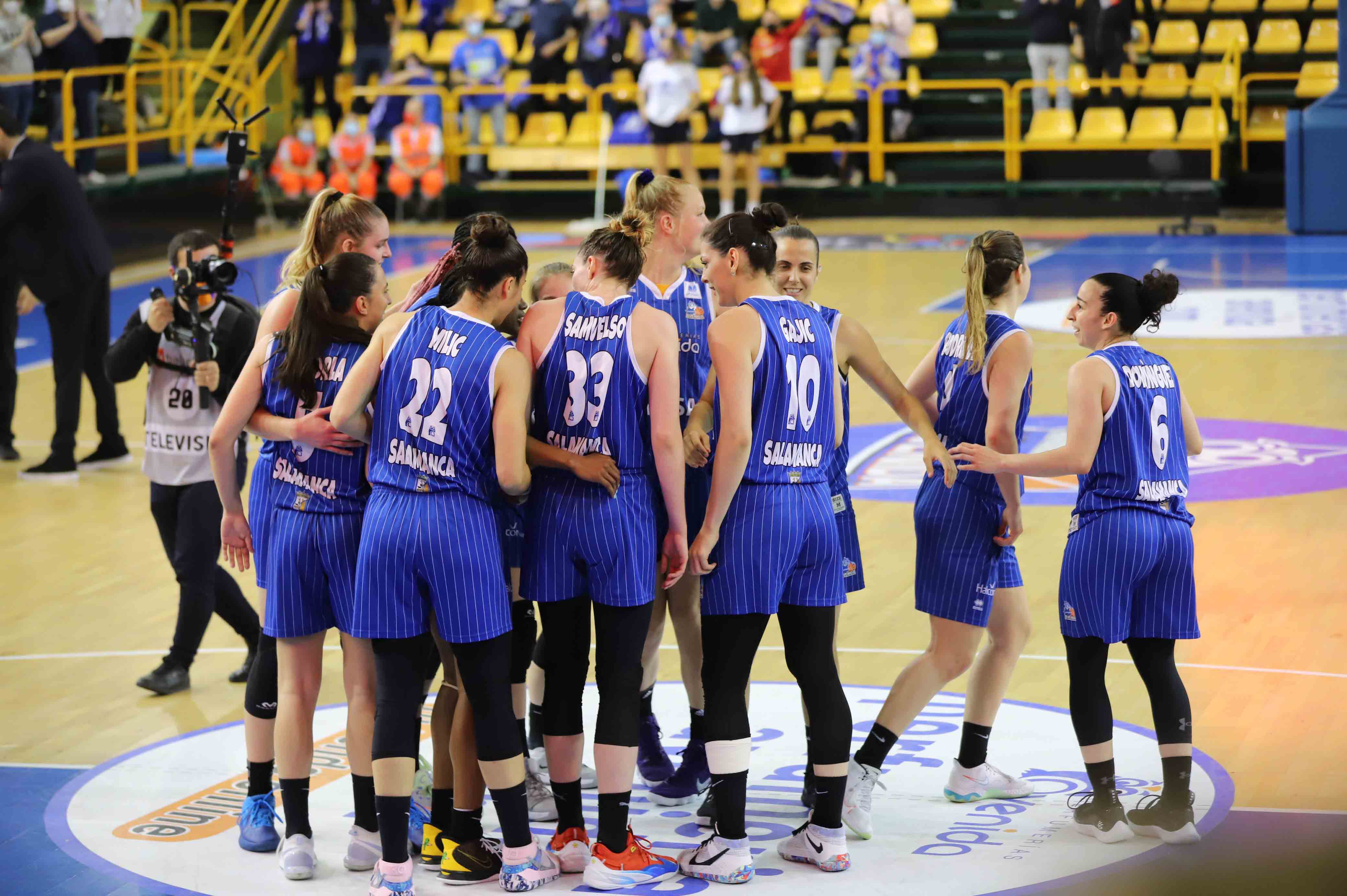 Celebración  del CB Avenida